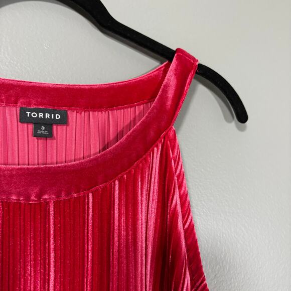 Torrid Red Velvet Whimysgoth Pleated Goddess Tank - 3 (3X) - Women's Plus Size - Picture 2 of 6